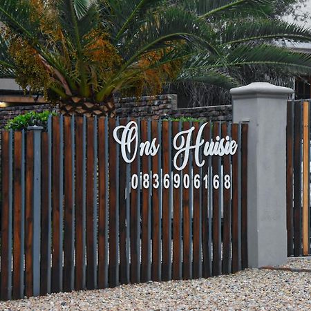Ons Huisie - No Loadshedding Beaufort West Ngoại thất bức ảnh